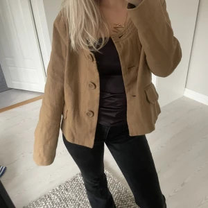 Höstjacka/kofta  - Super fin!!💓💓köpt i pris för 900