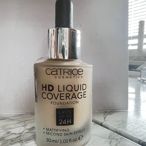 catrice foundation - Oöppnad 