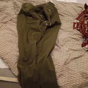 Byxor storlek m - Mycket bra skick 