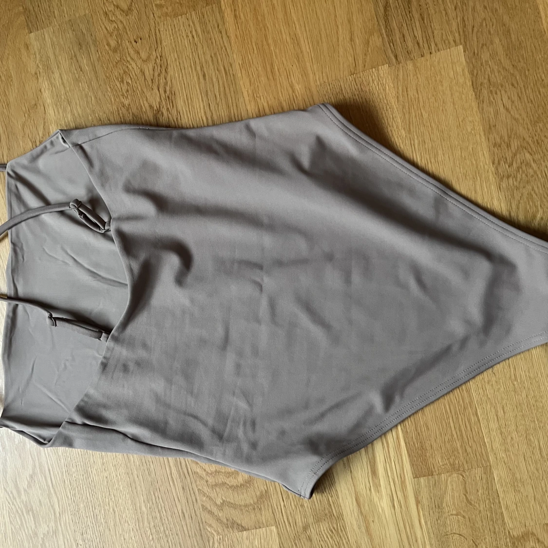 Oanvänd baddräkt från Aimn - 90