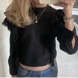 Blud  - Superfin blus från Carin Wester 💗💗💗 sparsamt använd! 