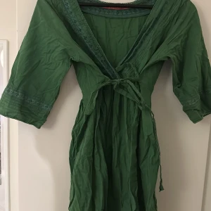 Grön tunika - Jättesöt tunika, inga deftekter!👍