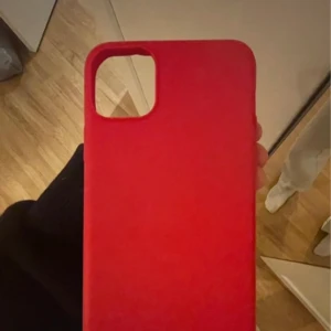 Rött Holdit skal nyskick - I nyskick då jag köpte fel modell och aldrig använt💕💕