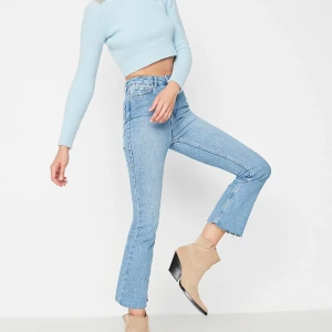 Flare Jeans - Oanvänd 