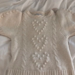 Stickad tröja från & Other Stories  - Jättesöt tröja från & Other Stories 🤍