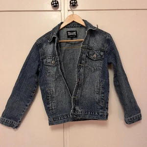 Jeansjacka  - Cool jeansjacka 