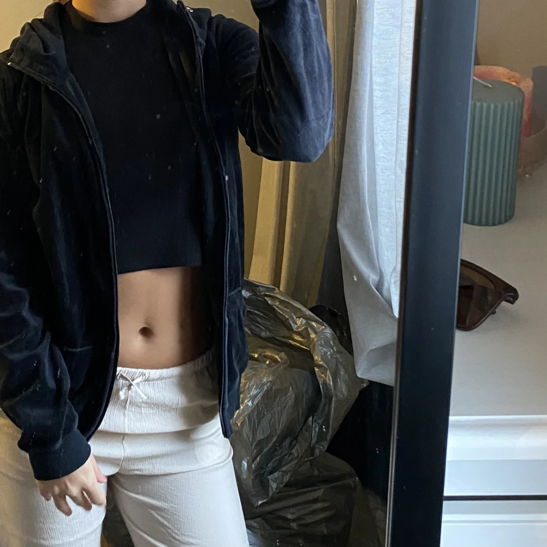 Svart kofta med hög krage - 90