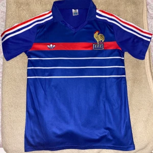 Frankrike Retro Fotbollströja  - Storlek S 