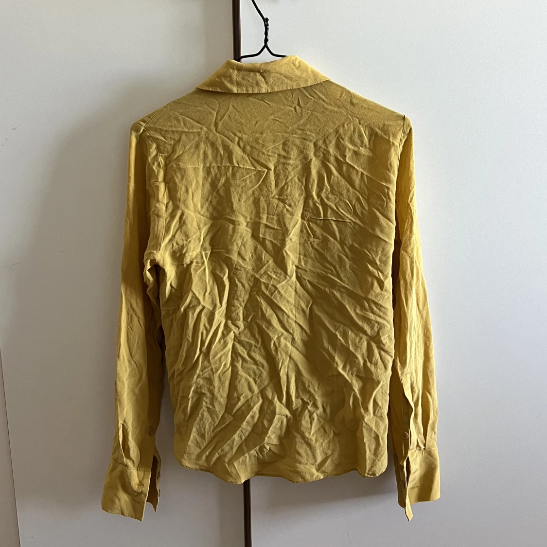 Senapsfärgad topp - 91