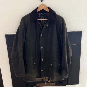 Barbour jacka - Skick 9/10, knappt använd