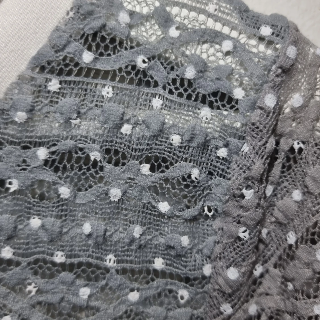 Långärmad spetstopp. - 91