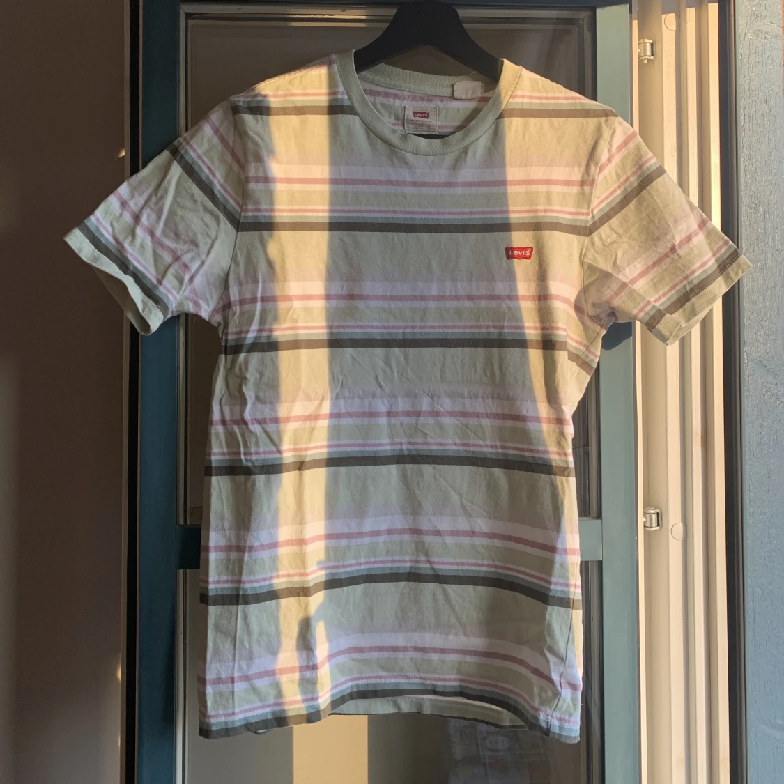 Levis tshirt