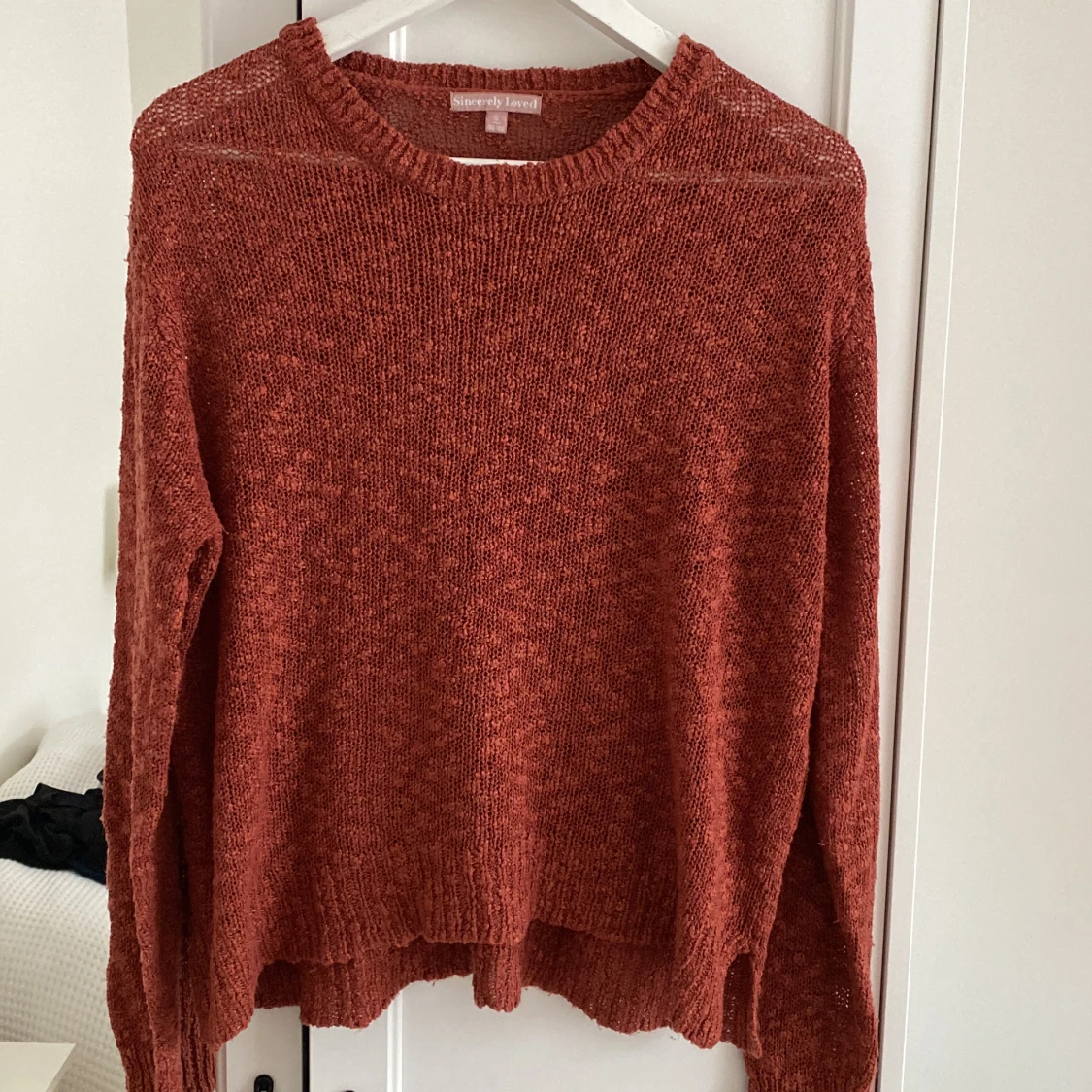 Rödrosa stickad topp