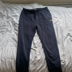 Lyle&skott byxor - Helt oanvända lyle&skott byxer