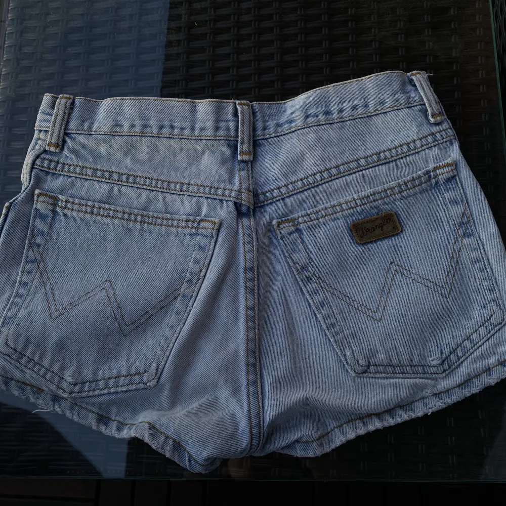 Vintage wrangler denim good condition shorts . Shorts.