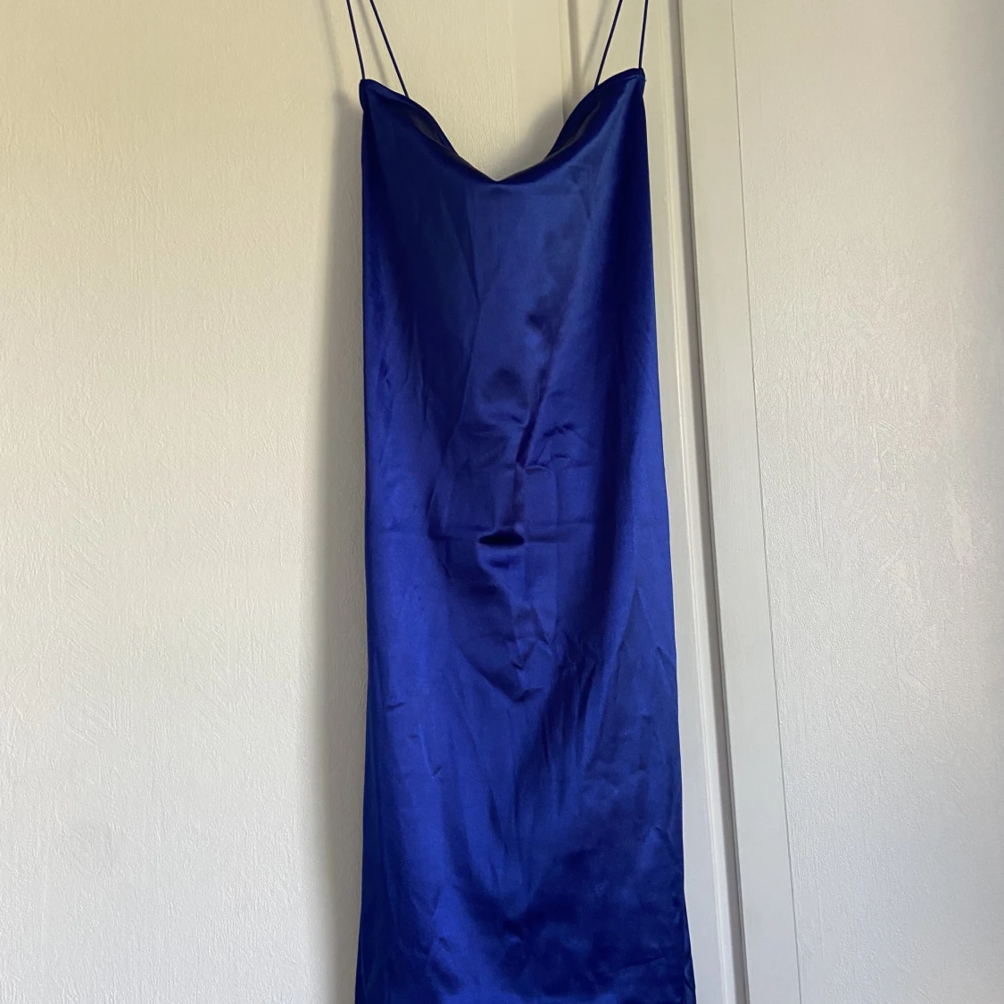 Blå kort klänning - 90