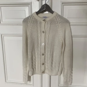 Kofta  - En vit kofta 