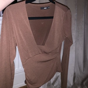 Bikbok tröja - Väldigt uringad 