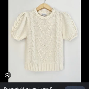 Knappt använd slutsåld tröja från &otherstories - Använd två gånger Max, så fin och säljs inte längre. Gjord i ull och alpacka, så fin och så mjuk och skön storlek m! (Passar de flesta storlekar skulle jag säga)