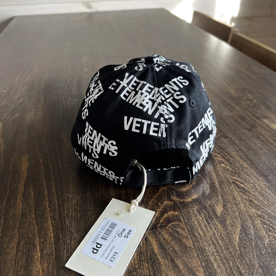 Vetements keps  - 91