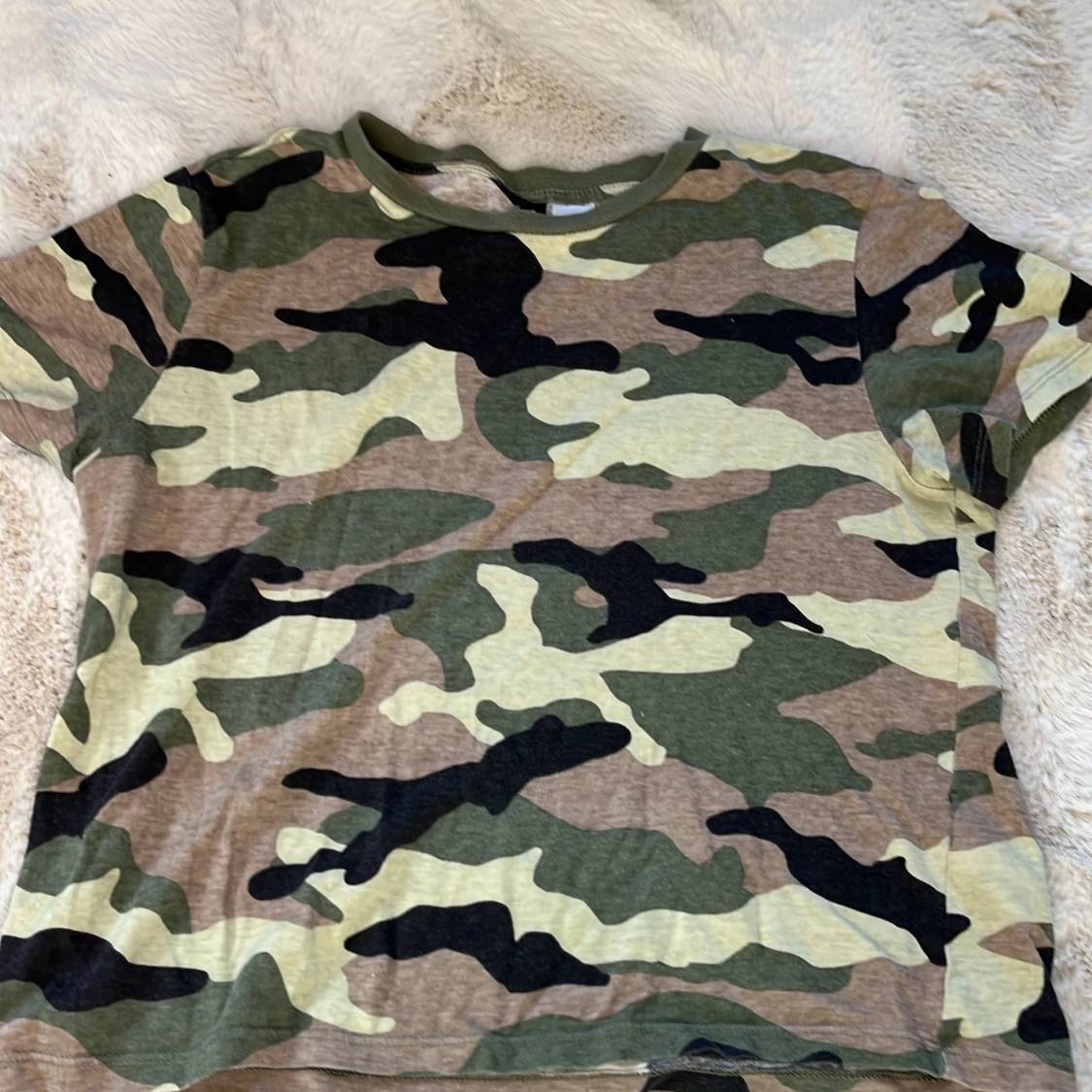 T-shirt ”millitär”