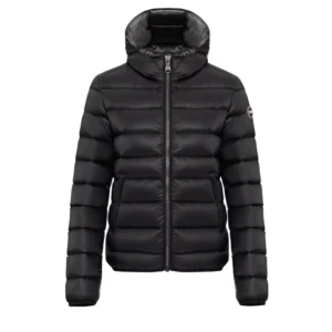 Colmar hooded down jacka - Tänkte köra en intressekoll på min colmar jacka. Kvitto finns, köpt på Nelly för 4999kr. INGA slitage, eller täcken på användning. Även galge ingår. DM vid mer frågor/funderingar/bilder. Storlek 44 men passar mig som är en M!