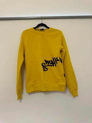 varm jacka staff - väldigt fin varm tröja från det ukrainska märket staff