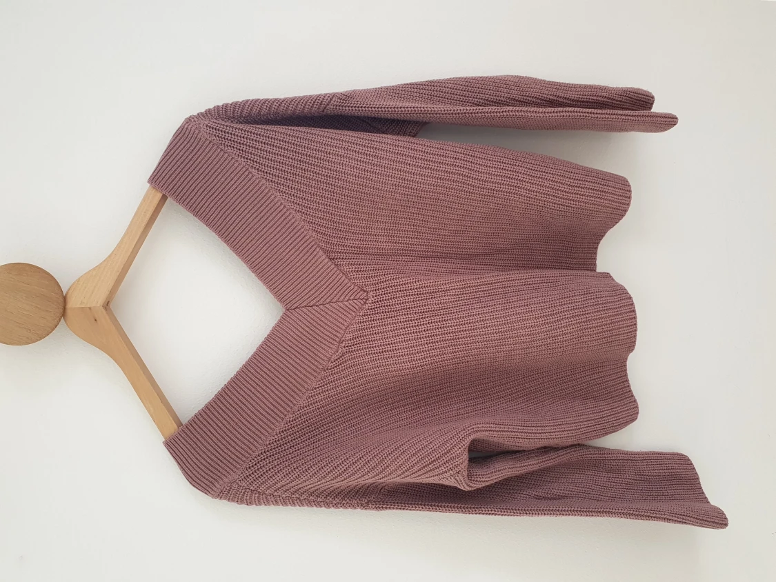 V-ringad stickad tröja - 90