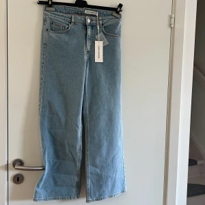 Ljusblåa Jeans  - Skitsnygga carin Wester Jeans. Helt oanvända med lappen fortfarande på. 