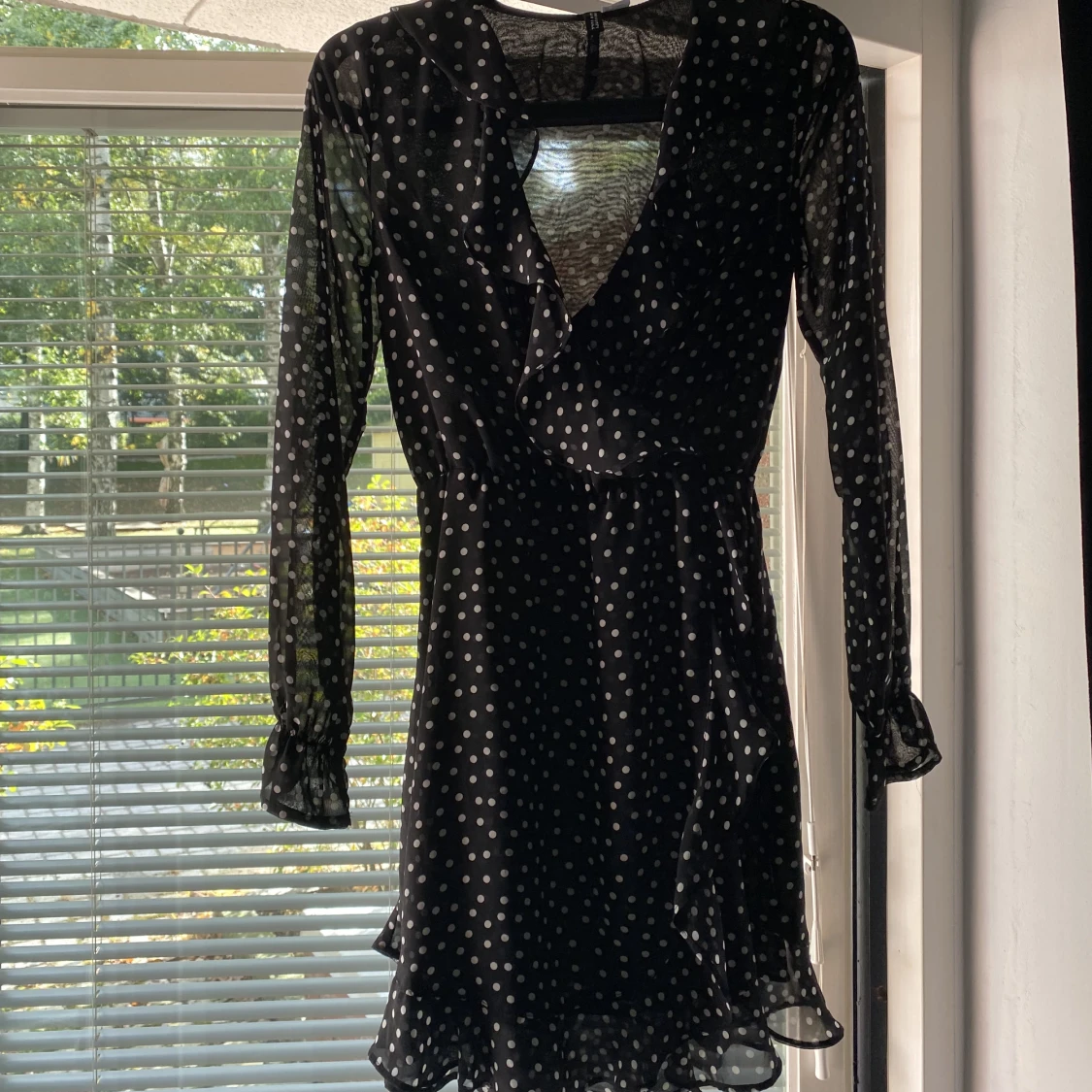 Prickig klänning - 91