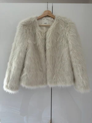 Jacka från mango  - Jacka från mango 