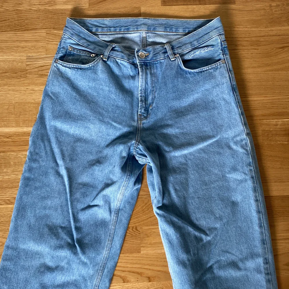 Cond 10/10 knappt använda . Jeans & Byxor.