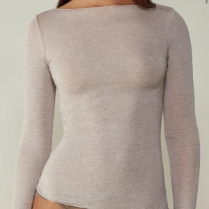 Intimissimi tröja  - Säljer min Intimissimi tröja jag köpte här på plick, dessvärre har tröjan ett litet hål på höger arm hon ej informerat om… kom privat för bild💖