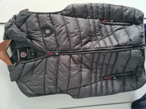 Lättviktsväst - Lätt,snygg,nyskick,mörkbrun