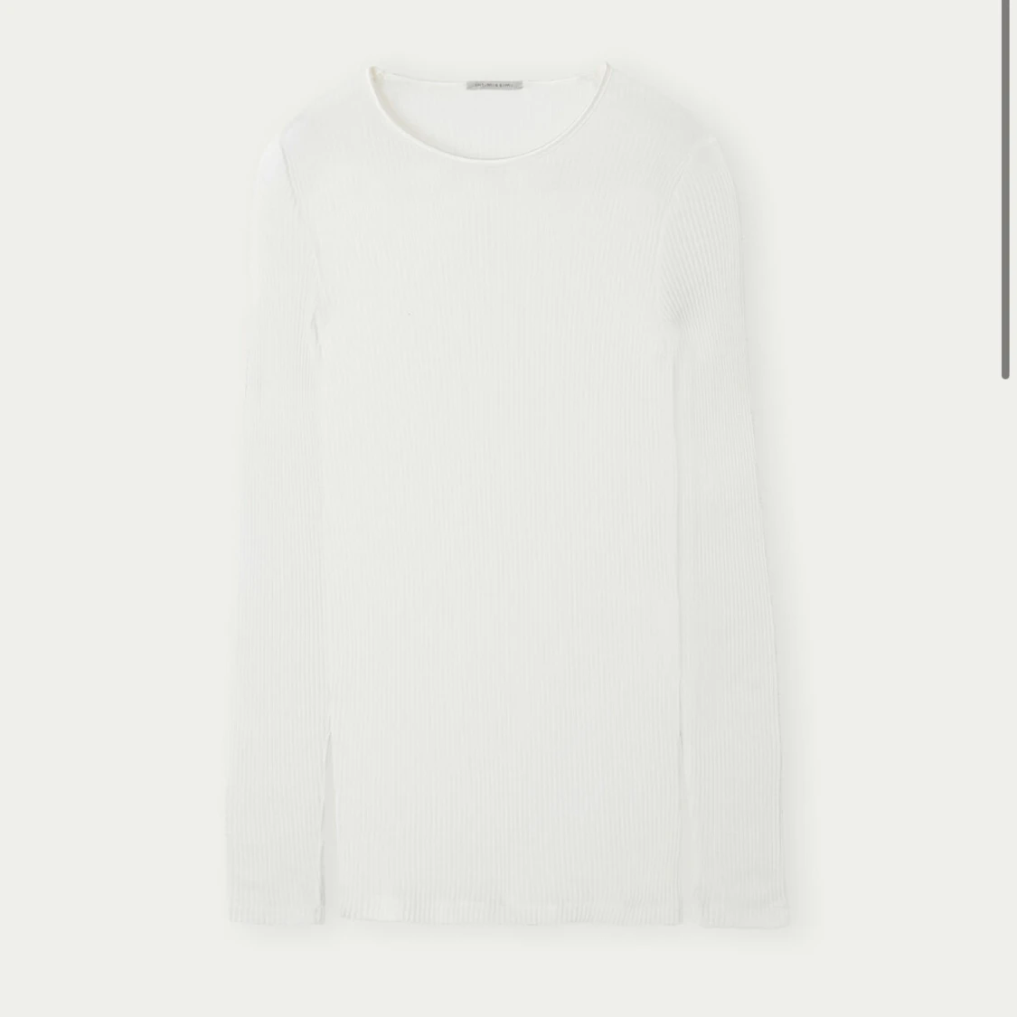 Intressekoll på min vita ribbade intimissimi tröja  - 90