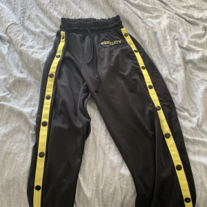 Lisa anckarman x Madlady trousers - Equality collection trousers in good condition except for some small scratches on 2 buttons