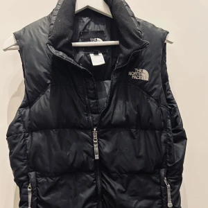 Northface väst - Svart väst från The North Face