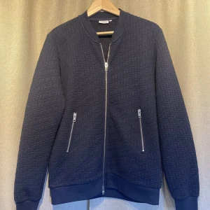 J.Lindeberg cardigan - J.Lindeberg | Storlek M | Skick 9,5/10 | Nypris 1800kr