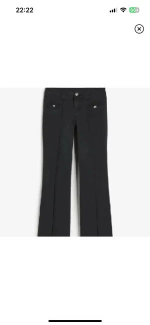 Hm jeans - Svarta lågmidjade jeans från hm i stl 36, 400+frakt, lånade bilder