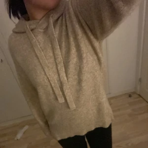 Stickad hoodie - Stickad hoodie 