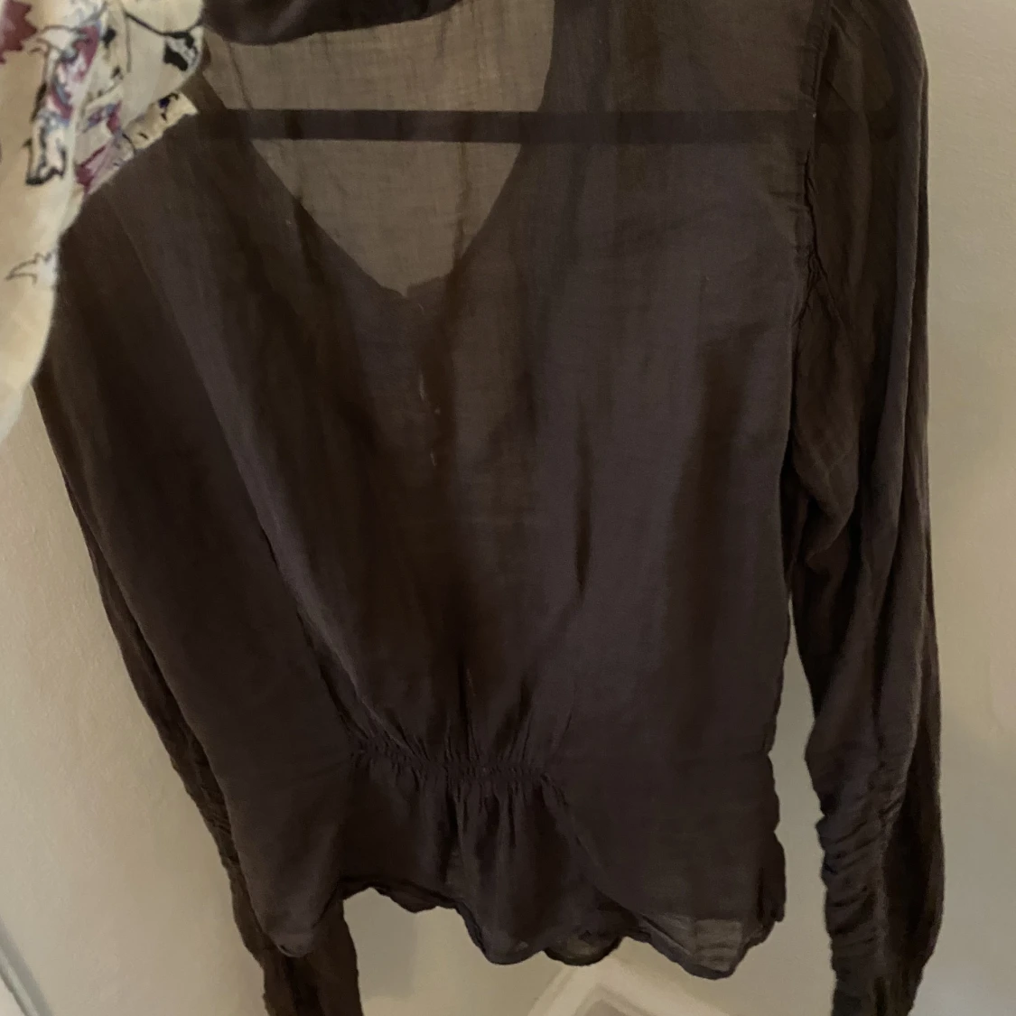 Brun Sandro blus - 90