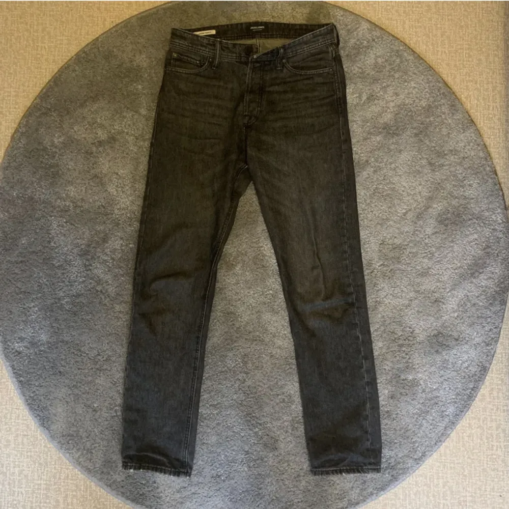  Jack & Jones jeans modellen loose/chris storlek 30/34. Jeans & Byxor.