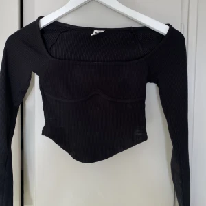 Off shoulder topp nelly - Storlek XXS. Använd 1 gång