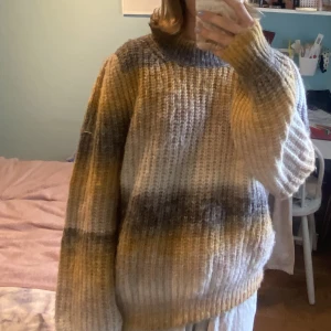 Stickad tröja  - Stickad tröja från neo noir