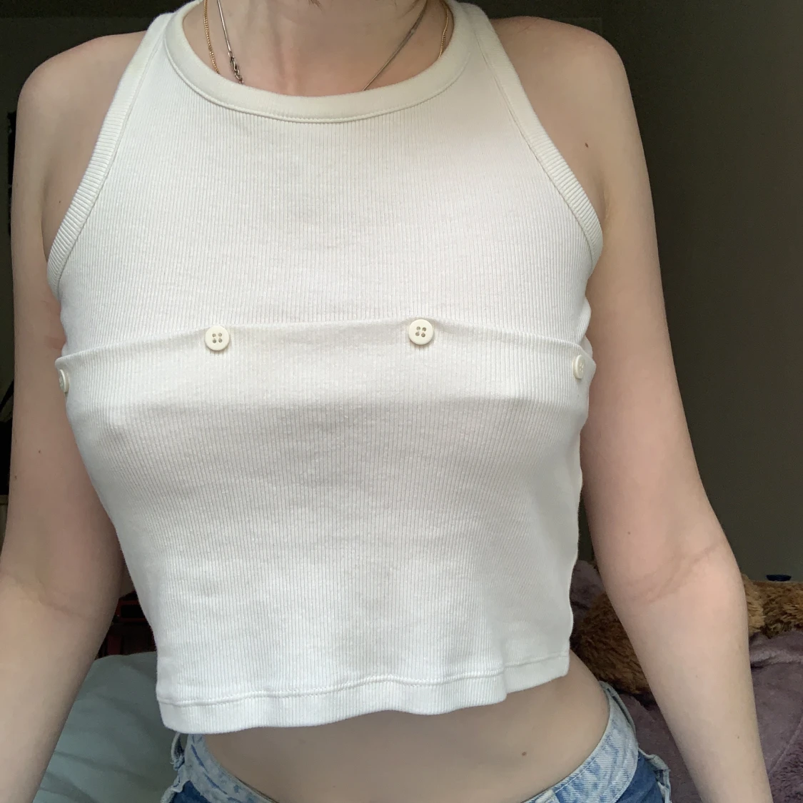 Linne med knapp detalj !