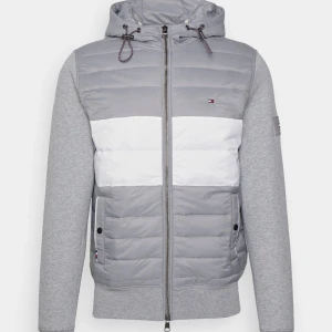 Tommy hilfiger höstjacka - Nyskick 