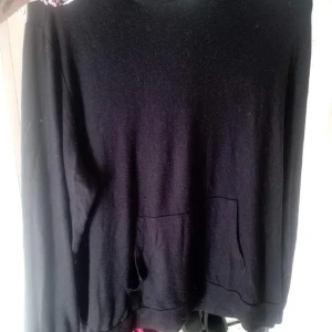 Hoodie  - Fint skick.  Endast swish betalning. 