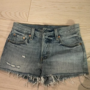 Levis Shorts - vintage levis shorts. säljer då de är för stora för mig
