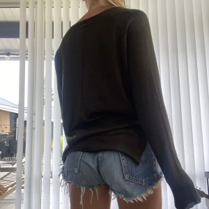 Stickad tröja - Olivgrön tunnstickad tröja från Zara i strl L. Suuuperskön verkligen 