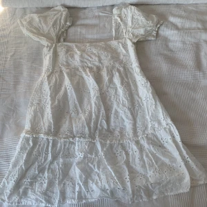 Klänning  - Söt sommar klänning, använd en gång 